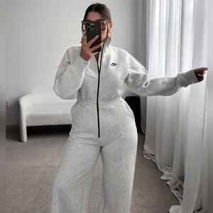 Nike Sportswear Tech Fleece Windrunner Jumpsuit Grey Black Women's XS FB8798-013